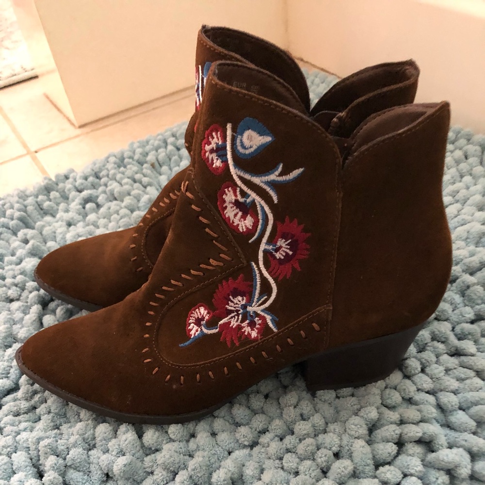 Ankle Boot - image 1